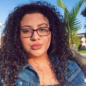 Meet your Posher, Alejandra